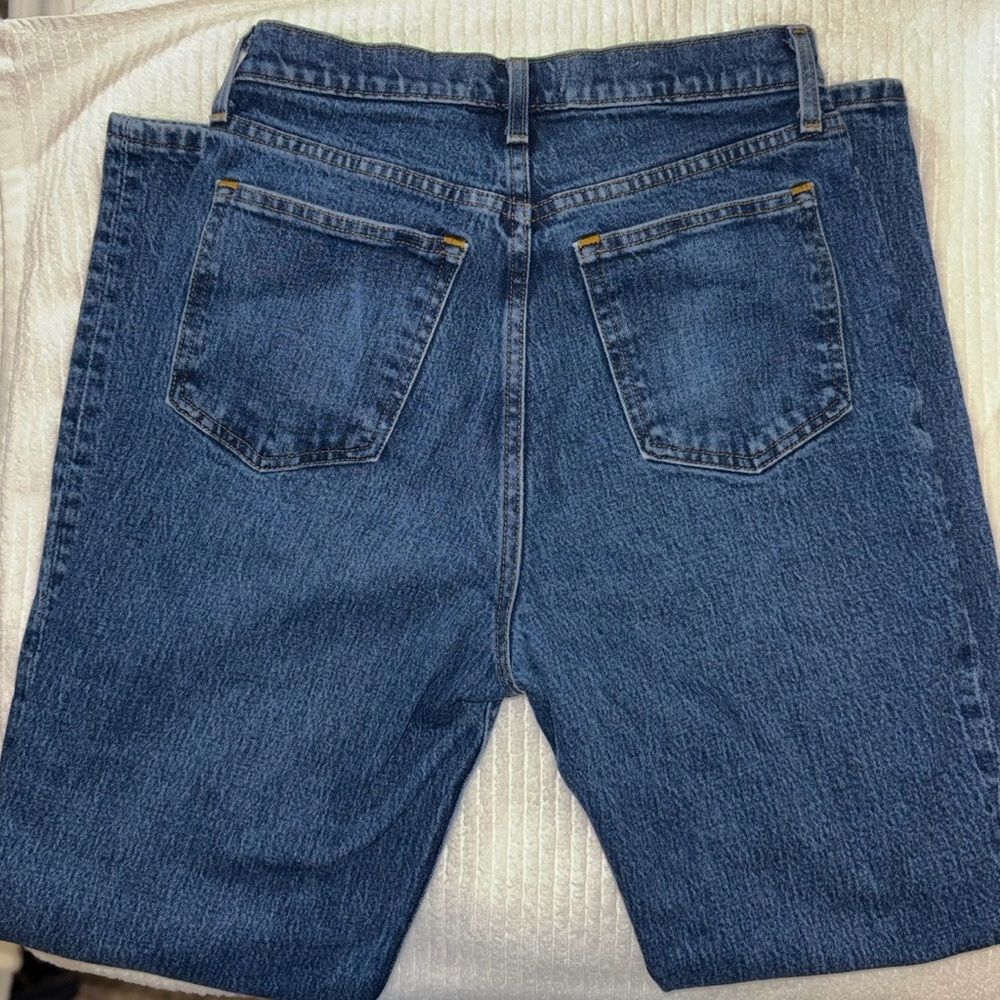 Abercrombie&Fitch The 90’s Straight Ultra High Rise Jean - Dark Wash - Size 29 - Picture 2 of 6